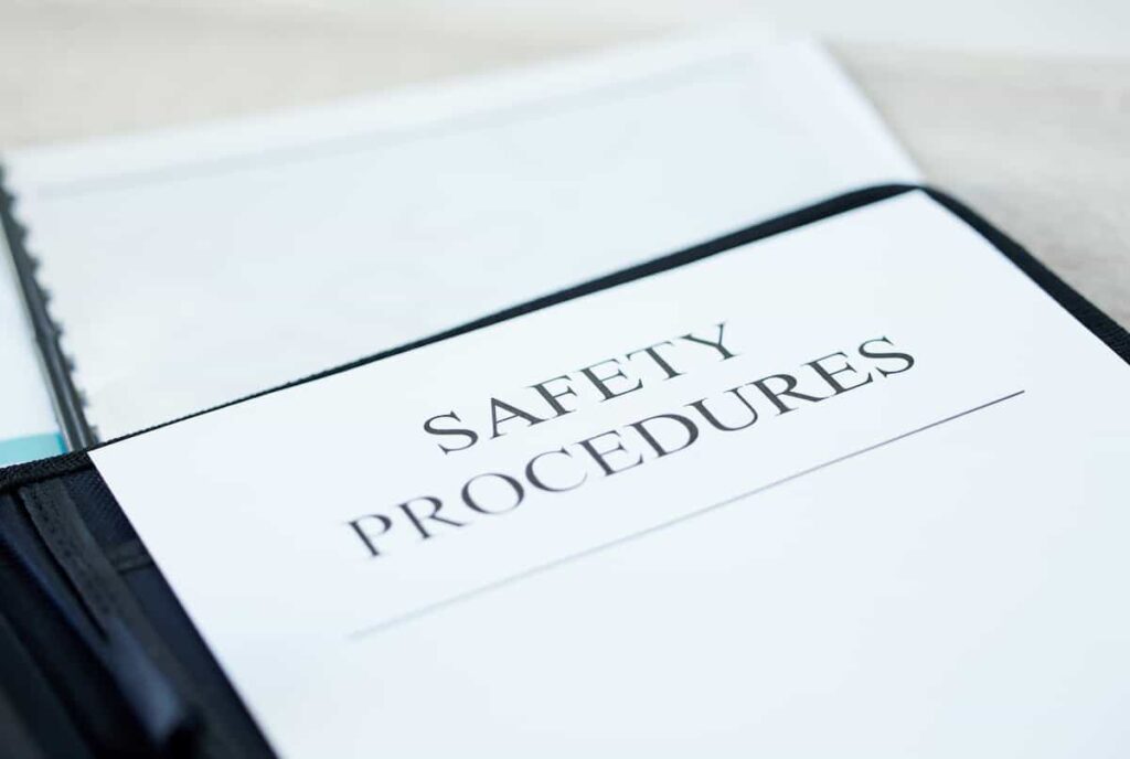 Documento con instrucciones y procedimientos de seguridad
